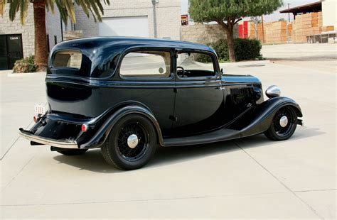 ford tudor|pictures of 1933 ford sedan.